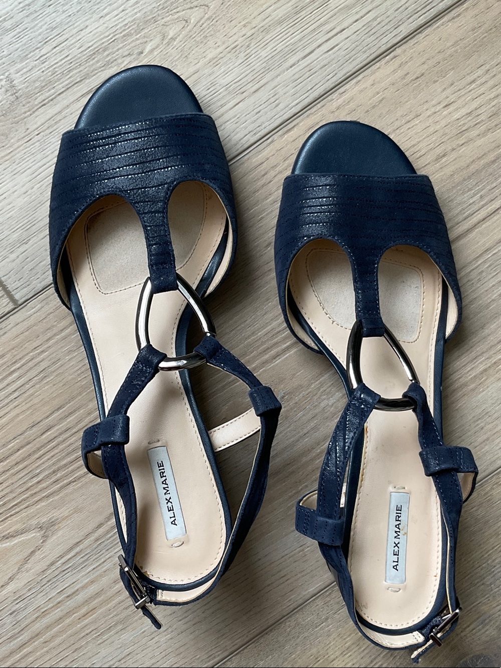 Alex Marie T Strap Navy Blue Sandals Leather Upper SZ 10 Nautical Chic